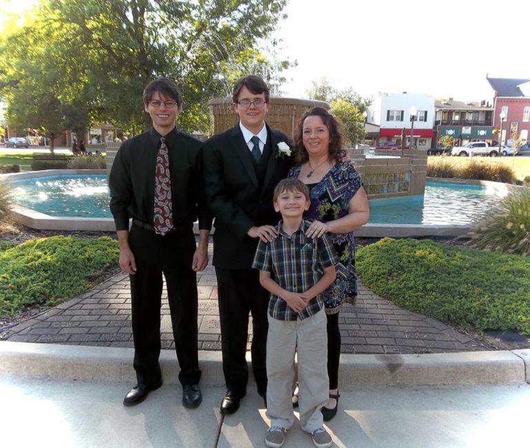 The family behind VineGogh Studio